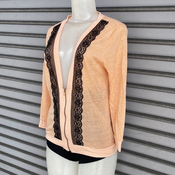 Live To Be Spoiled Cardigan Sweater Zip Up Size L - Picture 4 of 9